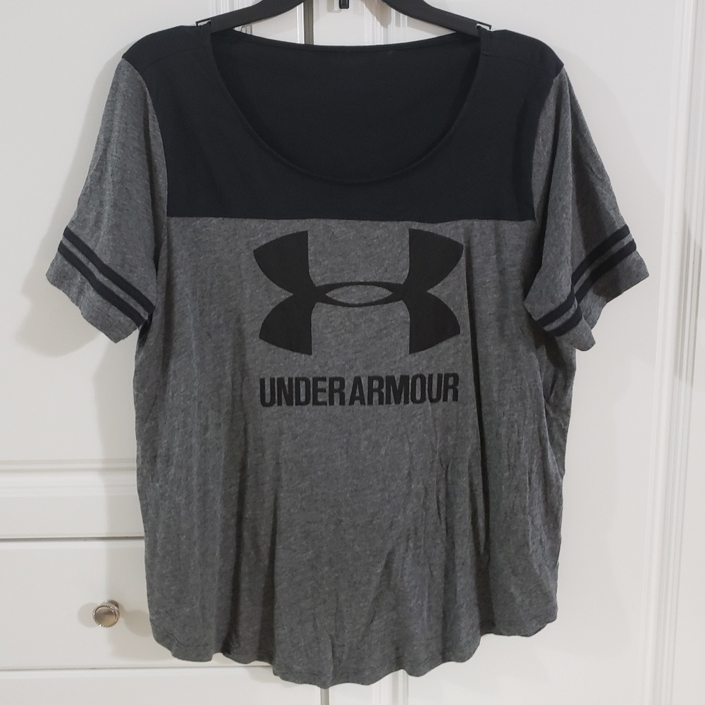 Under armour tee shirt